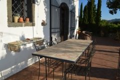 Tavolo con cementine/Table with sicilian tiles